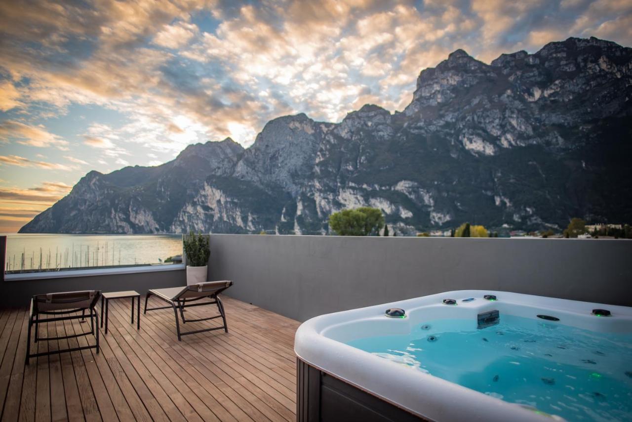 Hotel Villa Enrica Riva Zewnętrze zdjęcie